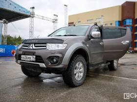 Узбекская община Якутии передала участникам СВО автомобиль, генераторы и антидроновое оружие