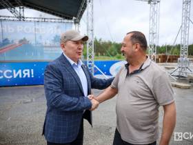 Узбекская община Якутии передала участникам СВО автомобиль, генераторы и антидроновое оружие