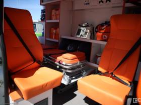 Айсен Николаев вручил ключи от автомобилей главным врачам 38 больниц Якутии