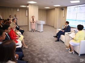 Айсен Николаев встретился с руководителями медучреждений Якутии