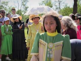 Обладательницу самой длинной косы определили на Ысыахе Туймаады