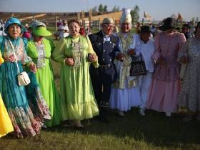 Осуохай до самого рассвета: лучших запевал определят на Ысыахе Туймаады