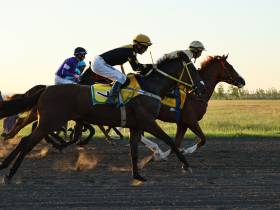 Определены победители конных скачек на приз главы Якутска