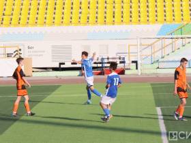 Якутские футболисты добились победы в домашнем матче ЮФЛ