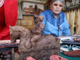 Народные мастера Якутии выставили свои работы на Ысыахе Олонхо