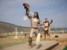 Торжественное открытие Ысыаха Олонхо состоялось в Оймяконском районе Якутии