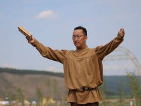 Торжественное открытие Ысыаха Олонхо состоялось в Оймяконском районе Якутии