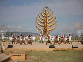 Торжественное открытие Ысыаха Олонхо состоялось в Оймяконском районе Якутии