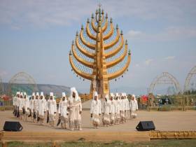 Торжественное открытие Ысыаха Олонхо состоялось в Оймяконском районе Якутии