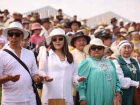 Торжественное открытие Ысыаха Олонхо состоялось в Оймяконском районе Якутии