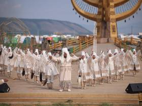 Торжественное открытие Ысыаха Олонхо состоялось в Оймяконском районе Якутии