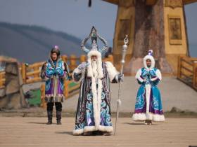 Фоторепортаж: первый день Ысыаха Олонхо в Оймяконском районе Якутии