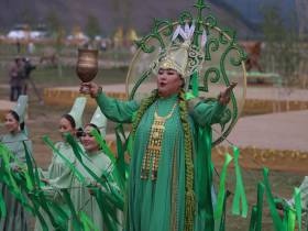 Фоторепортаж: первый день Ысыаха Олонхо в Оймяконском районе Якутии