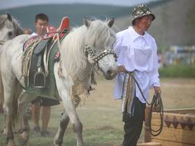 Фоторепортаж: первый день Ысыаха Олонхо в Оймяконском районе Якутии