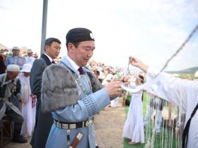 Фоторепортаж: первый день Ысыаха Олонхо в Оймяконском районе Якутии