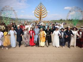 Фоторепортаж: первый день Ысыаха Олонхо в Оймяконском районе Якутии