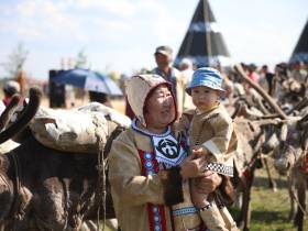 Фоторепортаж: первый день Ысыаха Олонхо в Оймяконском районе Якутии