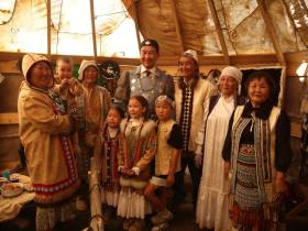 Фоторепортаж: первый день Ысыаха Олонхо в Оймяконском районе Якутии