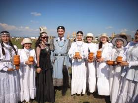Фоторепортаж: первый день Ысыаха Олонхо в Оймяконском районе Якутии