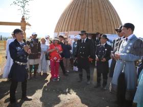 Фоторепортаж: первый день Ысыаха Олонхо в Оймяконском районе Якутии