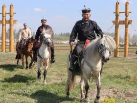На Ысыахе Олонхо состоялся фестиваль конского убранства