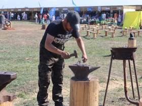 Якутские ножи представили мастера на Ысыахе Олонхо