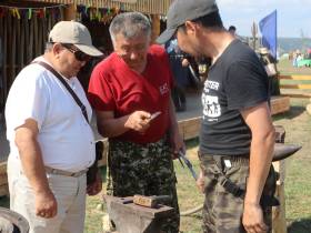 Якутские ножи представили мастера на Ысыахе Олонхо