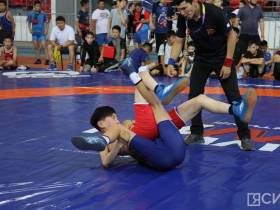 Более 500 юных борцов из пяти стран вышли на ковёр турнира Павла Пинигина в Якутске