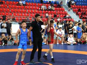 Более 500 юных борцов из пяти стран вышли на ковёр турнира Павла Пинигина в Якутске