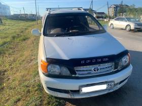 В Намцах автомобилист сбил на пешеходном переходе школьницу и скрылся с места ДТП