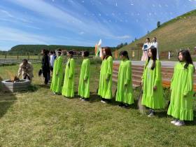 На международной олимпиаде школьников «Туймаада» впервые провели ысыах