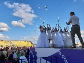 В День семьи, любви и верности в Алдане чествовали семейные пары