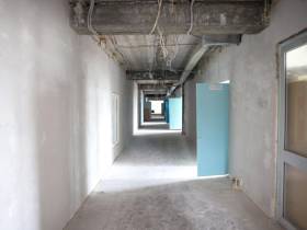 Айсен Николаев поручил завершить ремонт в гимназии в Булунском районе в установленные сроки