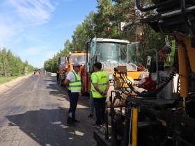 В Якутии на участке автодороги «Амга»  завершили укладку асфальта