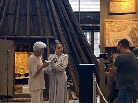 В Горно-Алтайске открылась выставка якутской художницы Миры Аргуновой