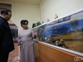 Глава Якутии посетил музей переселения в Чурапчинском районе