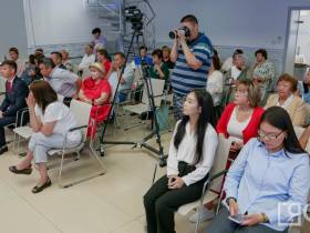 Тимур Ханды: «Мы должны обеспечить комфортные условия для работников торговли в Якутии»