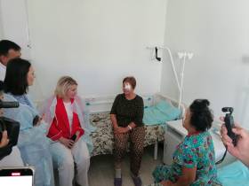 Депутат Госдумы Татьяна Буцкая и Ольга Балабкина посетили Якутскую офтальмологическую больницу