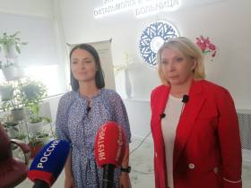 Депутат Госдумы Татьяна Буцкая и Ольга Балабкина посетили Якутскую офтальмологическую больницу