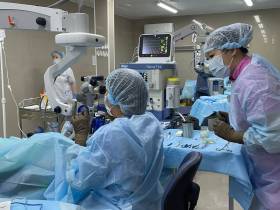 В глазной больнице Якутии выполнили операцию ребенку с врождённой катарактой