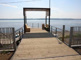 Айсен Николаев поручил завершить благоустройство площади Славы и мини-парка в Усть-Мае