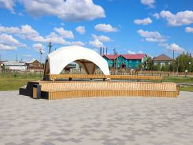 В селе Майя реконструируют территорию Монумента Победы