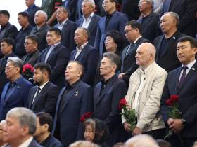 В селе Октемцы началась церемония прощания с первым президентом Якутии