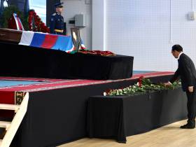 В селе Октемцы началась церемония прощания с первым президентом Якутии