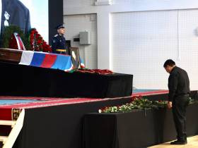 В селе Октемцы началась церемония прощания с первым президентом Якутии