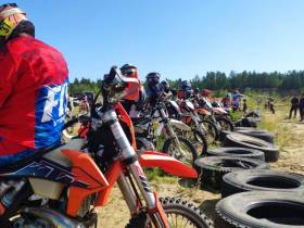 В Якутске состоялись экстремальные гонки на мотоциклах