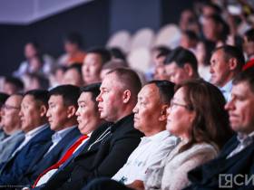 Девять чемпионов мира участвуют на турнире по шашкам в Якутске