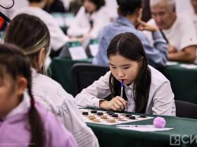 Девять чемпионов мира участвуют на турнире по шашкам в Якутске