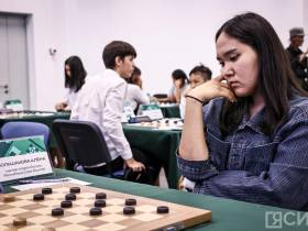 Девять чемпионов мира участвуют на турнире по шашкам в Якутске