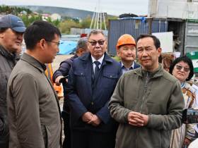 Два многоквартирных дома строят по программе переселения в арктическом селе Оленек